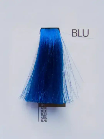 Design Look Blue боя за коса - интензивно синьо цветно проба, показваща нюанса синьо.